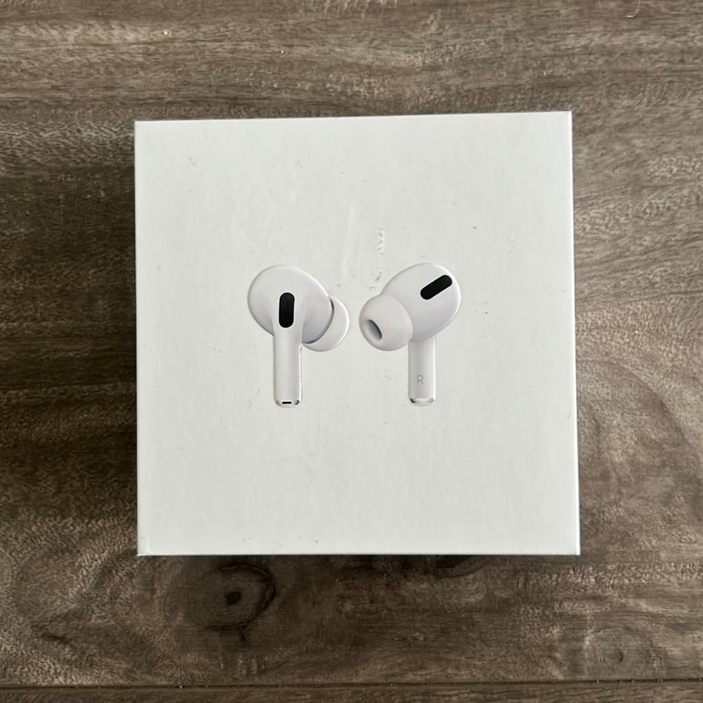 AirPods Pro MagSafe charging case box (no pods)